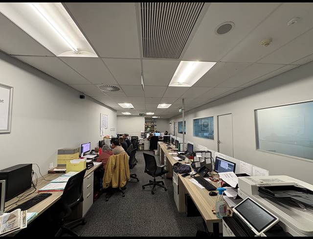 401M² OFFICE TO LET IN FORESHORE